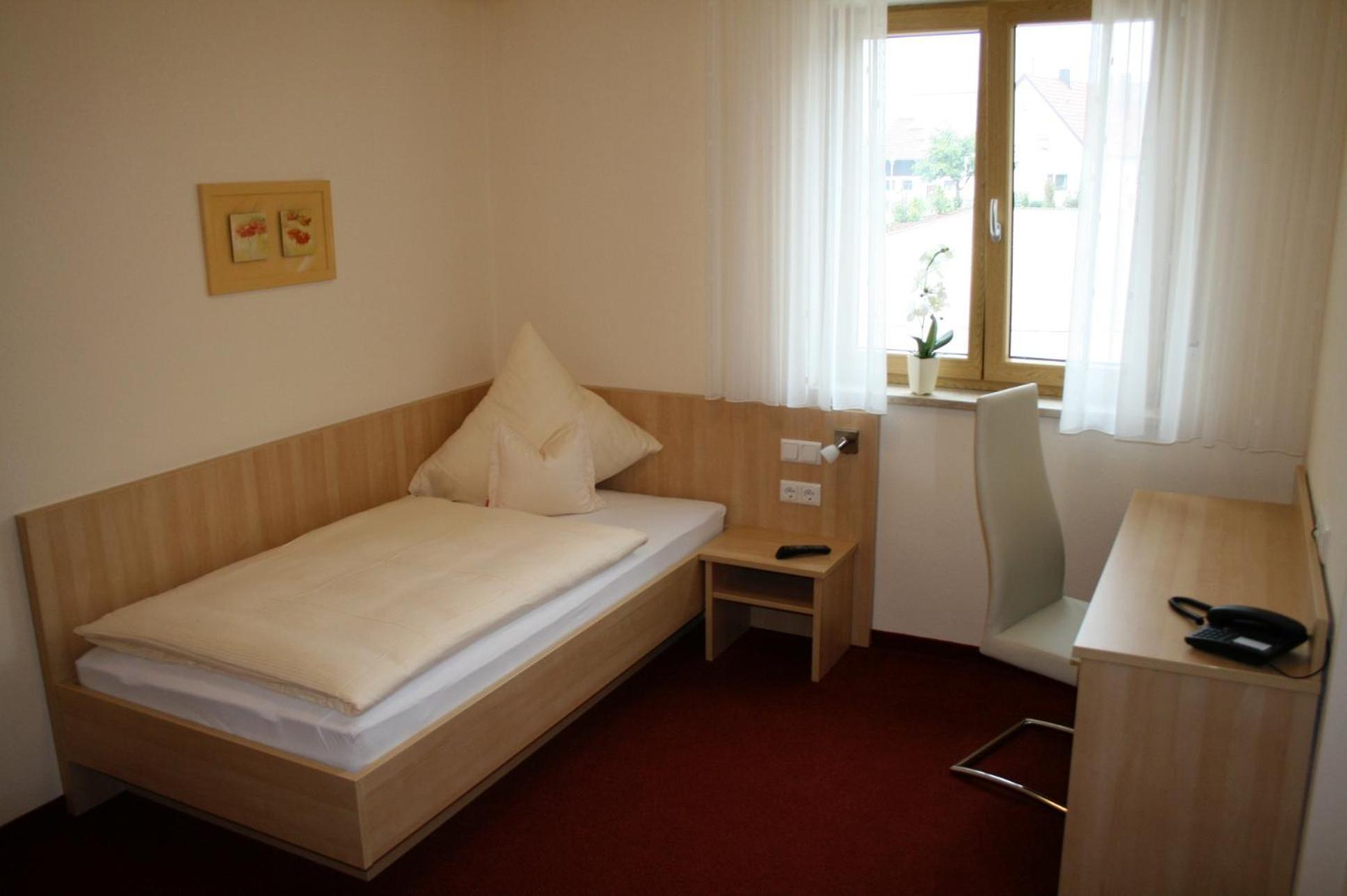 Landhotel Winter Affing Экстерьер фото